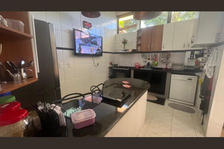 Casa para alugar com 799m², 6 quartos e 3 vagas Casa para alugar com 799m², 6 quartos e 3 vagasCozinha