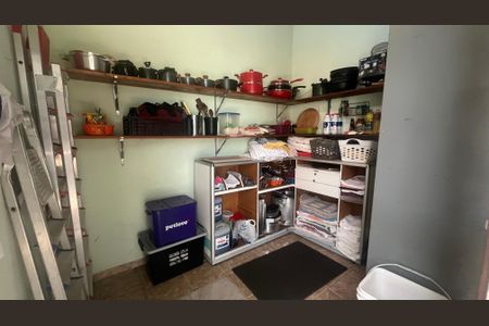 Casa para alugar com 799m², 6 quartos e 3 vagas Casa para alugar com 799m², 6 quartos e 3 vagasDespensa