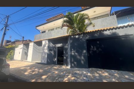 Casa para alugar com 799m², 6 quartos e 3 vagas Casa para alugar com 799m², 6 quartos e 3 vagasFachada do bloco