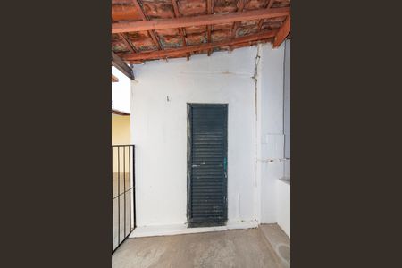 Casa para alugar com 563m², 5 quartos e 6 vagasBanheiro de serviço