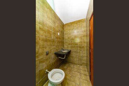 Casa para alugar com 563m², 5 quartos e 6 vagasBanheiro da Suíte 2