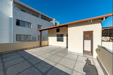 Casa para alugar com 563m², 5 quartos e 6 vagasVaranda da Sala 4