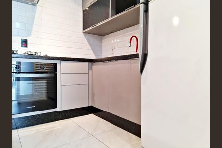 Apartamento à venda com 66m², 2 quartos e 2 vagas Apartamento à venda com 66m², 2 quartos e 2 vagasCozinha