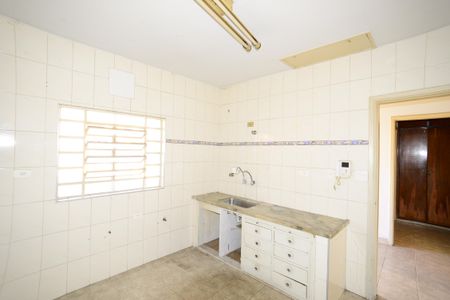 Casa à venda com 110m², 2 quartos e 2 vagasCozinha