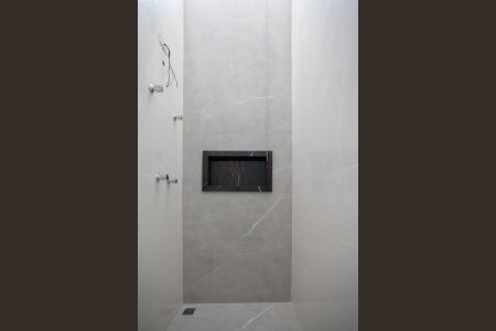 Casa à venda com 120m², 2 quartos e 1 vaga Casa à venda com 120m², 2 quartos e 1 vagaBanheiro da Suíte