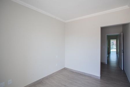 Casa à venda com 120m², 2 quartos e 1 vaga Casa à venda com 120m², 2 quartos e 1 vagaSuíte