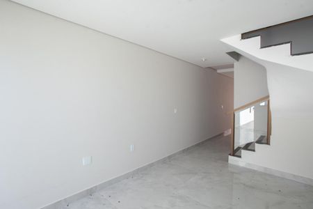 Casa à venda com 120m², 2 quartos e 1 vaga Casa à venda com 120m², 2 quartos e 1 vagaSala