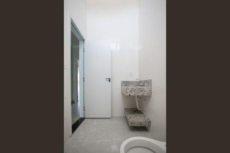 Casa à venda com 120m², 2 quartos e 1 vaga Casa à venda com 120m², 2 quartos e 1 vagaBanheiro Social