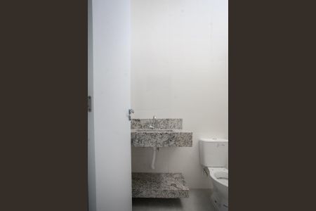 Casa à venda com 120m², 2 quartos e 1 vaga Casa à venda com 120m², 2 quartos e 1 vagaBanheiro da Suíte