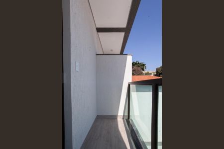 Casa à venda com 120m², 2 quartos e 1 vaga Casa à venda com 120m², 2 quartos e 1 vagaVaranda Quarto 2