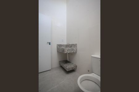 Casa à venda com 120m², 2 quartos e 1 vaga Casa à venda com 120m², 2 quartos e 1 vagaBanheiro Social