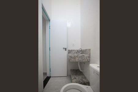 Casa à venda com 120m², 2 quartos e 1 vaga Casa à venda com 120m², 2 quartos e 1 vagaBanheiro da Suíte