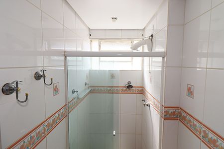 Apartamento à venda com 69m², 2 quartos e 1 vagaBanheiro Social