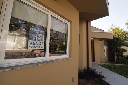 Casa de condomínio à venda com 1215m², 4 quartos e 5 vagas Casa de condomínio à venda com 1215m², 4 quartos e 5 vagasPlaca