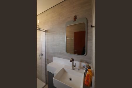 Casa de condomínio à venda com 1215m², 4 quartos e 5 vagas Casa de condomínio à venda com 1215m², 4 quartos e 5 vagasBanheiro/Suite 2