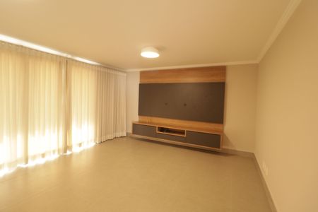 Casa de condomínio à venda com 1215m², 4 quartos e 5 vagas Casa de condomínio à venda com 1215m², 4 quartos e 5 vagasSala 2