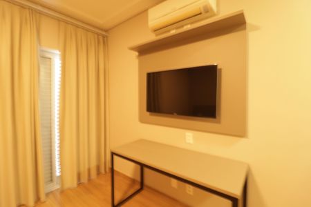 Casa de condomínio à venda com 1215m², 4 quartos e 5 vagas Casa de condomínio à venda com 1215m², 4 quartos e 5 vagasSuíte 3