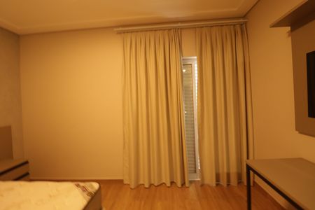 Casa de condomínio à venda com 1215m², 4 quartos e 5 vagas Casa de condomínio à venda com 1215m², 4 quartos e 5 vagasSuíte 3