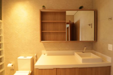 Casa de condomínio à venda com 1215m², 4 quartos e 5 vagas Casa de condomínio à venda com 1215m², 4 quartos e 5 vagas Banheiro/ Suíte