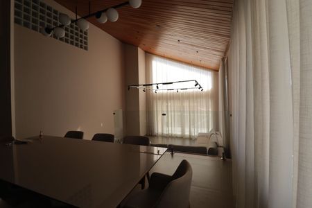 Casa de condomínio à venda com 1215m², 4 quartos e 5 vagas Casa de condomínio à venda com 1215m², 4 quartos e 5 vagasSala