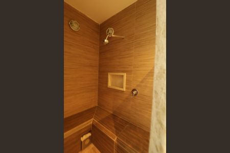 Casa de condomínio à venda com 1215m², 4 quartos e 5 vagas Casa de condomínio à venda com 1215m², 4 quartos e 5 vagas Banheiro/ Suíte