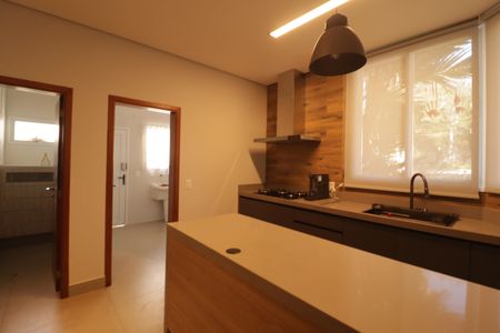 Casa de condomínio à venda com 1215m², 4 quartos e 5 vagas Casa de condomínio à venda com 1215m², 4 quartos e 5 vagasCozinha