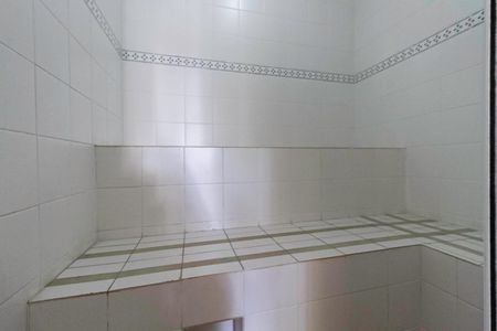 Casa à venda com 341m², 5 quartos e 6 vagas Casa à venda com 341m², 5 quartos e 6 vagasSauna