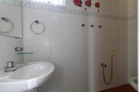 Casa à venda com 341m², 5 quartos e 6 vagas Casa à venda com 341m², 5 quartos e 6 vagasSauna