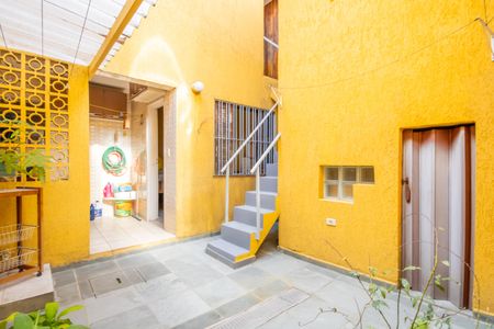 Casa à venda com 144m², 3 quartos e 2 vagas Casa à venda com 144m², 3 quartos e 2 vagasQuintal