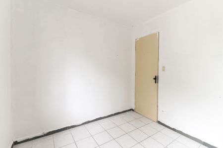Quarto 2 de apartamento para alugar com 2 quartos, 45m² em Conjunto Residencial José Bonifácio, São Paulo