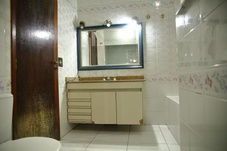 Casa para alugar com 327m², 4 quartos e 4 vagasBanheiro da Suíte - Casa 2