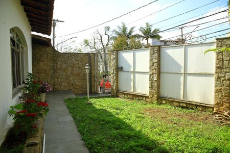 Casa para alugar com 327m², 4 quartos e 4 vagasÁrea Externa