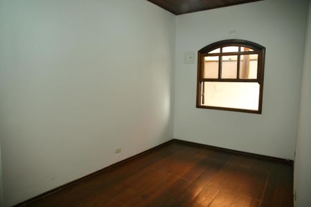 Casa para alugar com 327m², 4 quartos e 4 vagasSuíte