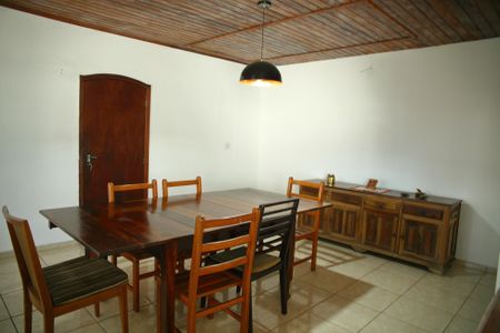 Casa para alugar com 327m², 4 quartos e 4 vagasCozinha - Casa 2