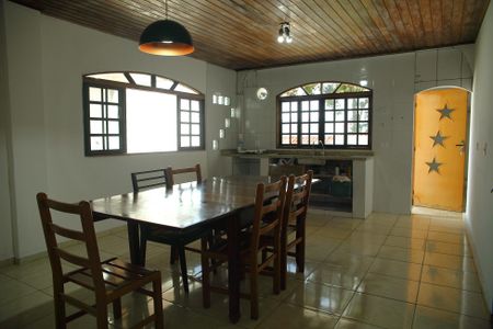 Casa para alugar com 327m², 4 quartos e 4 vagasCozinha - Casa 2
