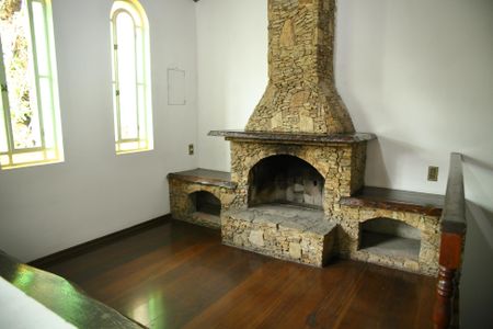 Casa para alugar com 327m², 4 quartos e 4 vagasSala