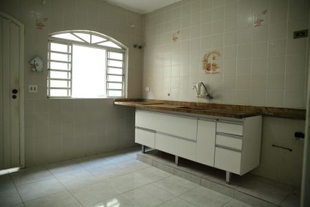 Casa para alugar com 327m², 4 quartos e 4 vagasCozinha