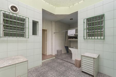 Casa à venda com 90m², 3 quartos e sem vagaÁrea de Serviço