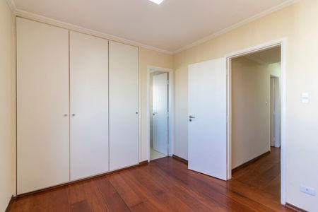 Apartamento à venda com 98m², 3 quartos e 1 vaga Apartamento à venda com 98m², 3 quartos e 1 vagaSuíte