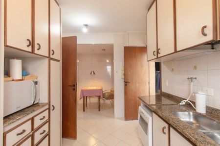 Apartamento à venda com 269m², 4 quartos e 3 vagasCozinha