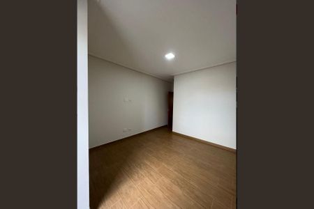 Casa à venda com 300m², 3 quartos e 2 vagas Casa à venda com 300m², 3 quartos e 2 vagasQuarto