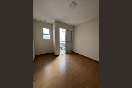 Casa à venda com 300m², 3 quartos e 2 vagas Casa à venda com 300m², 3 quartos e 2 vagasQuarto