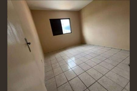 Casa à venda com 300m², 2 quartos e 2 vagasQuarto
