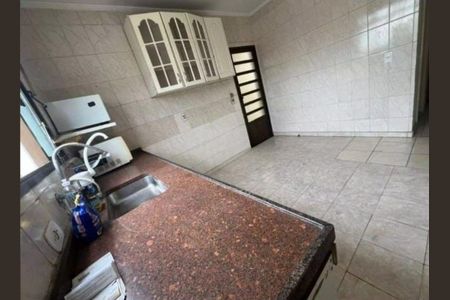 Casa à venda com 300m², 2 quartos e 2 vagasCozinha