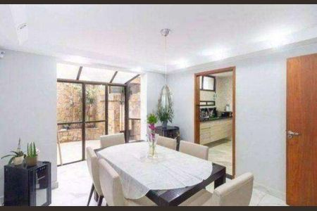 Casa à venda com 300m², 4 quartos e 4 vagasSala de Jantar