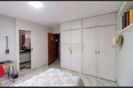 Casa à venda com 300m², 4 quartos e 4 vagasQuarto