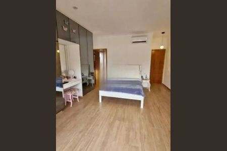 Quarto de casa à venda com 4 quartos, 700m² em Alto da Lapa, São Paulo