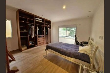 Quarto de casa à venda com 4 quartos, 700m² em Alto da Lapa, São Paulo