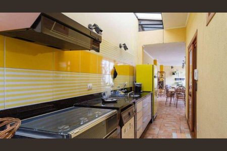 Cozinha de casa à venda com 4 quartos, 700m² em Alto da Lapa, São Paulo