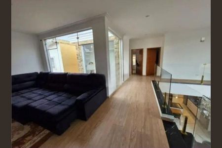 Quarto de casa à venda com 4 quartos, 700m² em Alto da Lapa, São Paulo